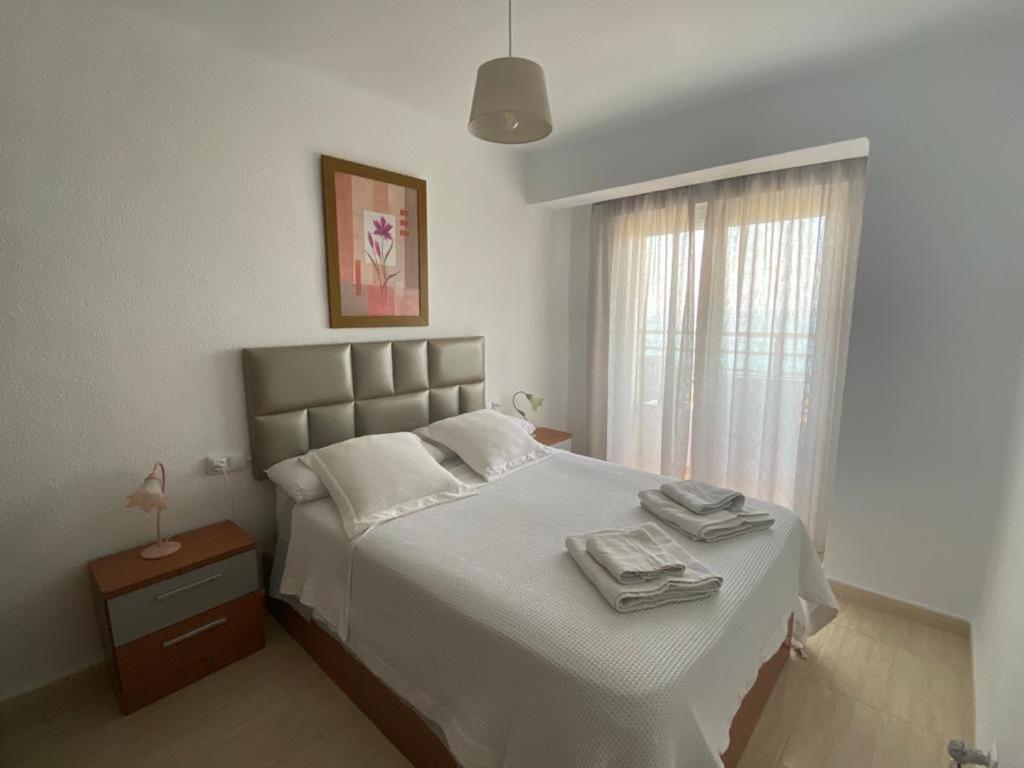 Piso Exclusivo En Primera Linea De Playa Apartment Torre Del Mar Exterior photo