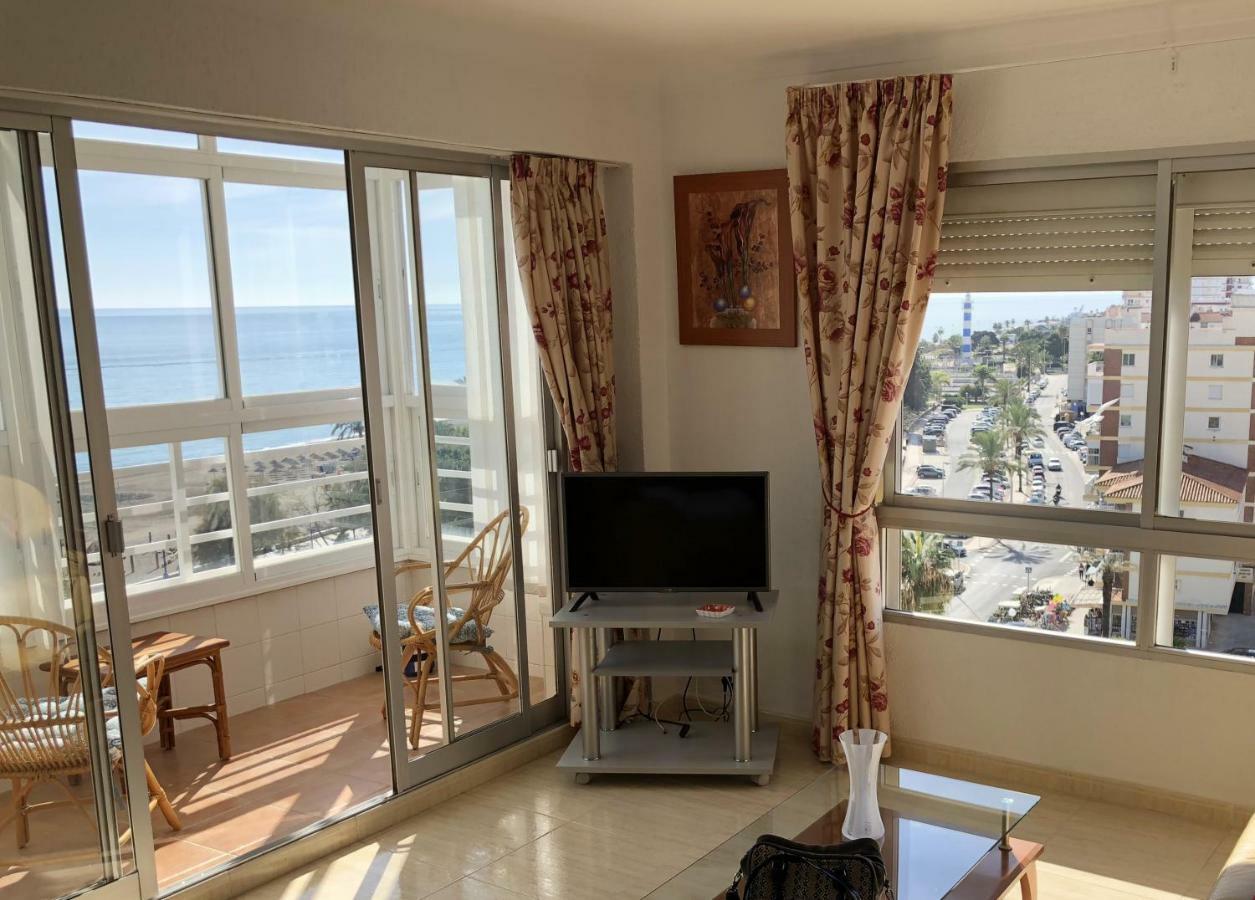 Piso Exclusivo En Primera Linea De Playa Apartment Torre Del Mar Exterior photo